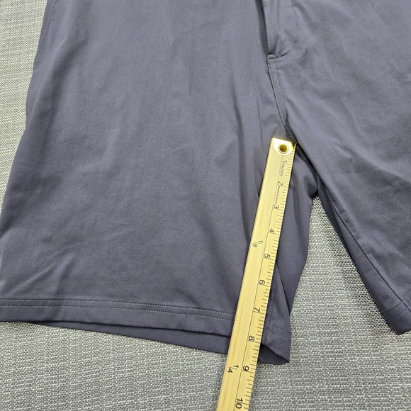 Rhone Shorts Mens 38 Gray Chino Performance 8 Inseam Casual Summer Golf - Picture 2 of 9
